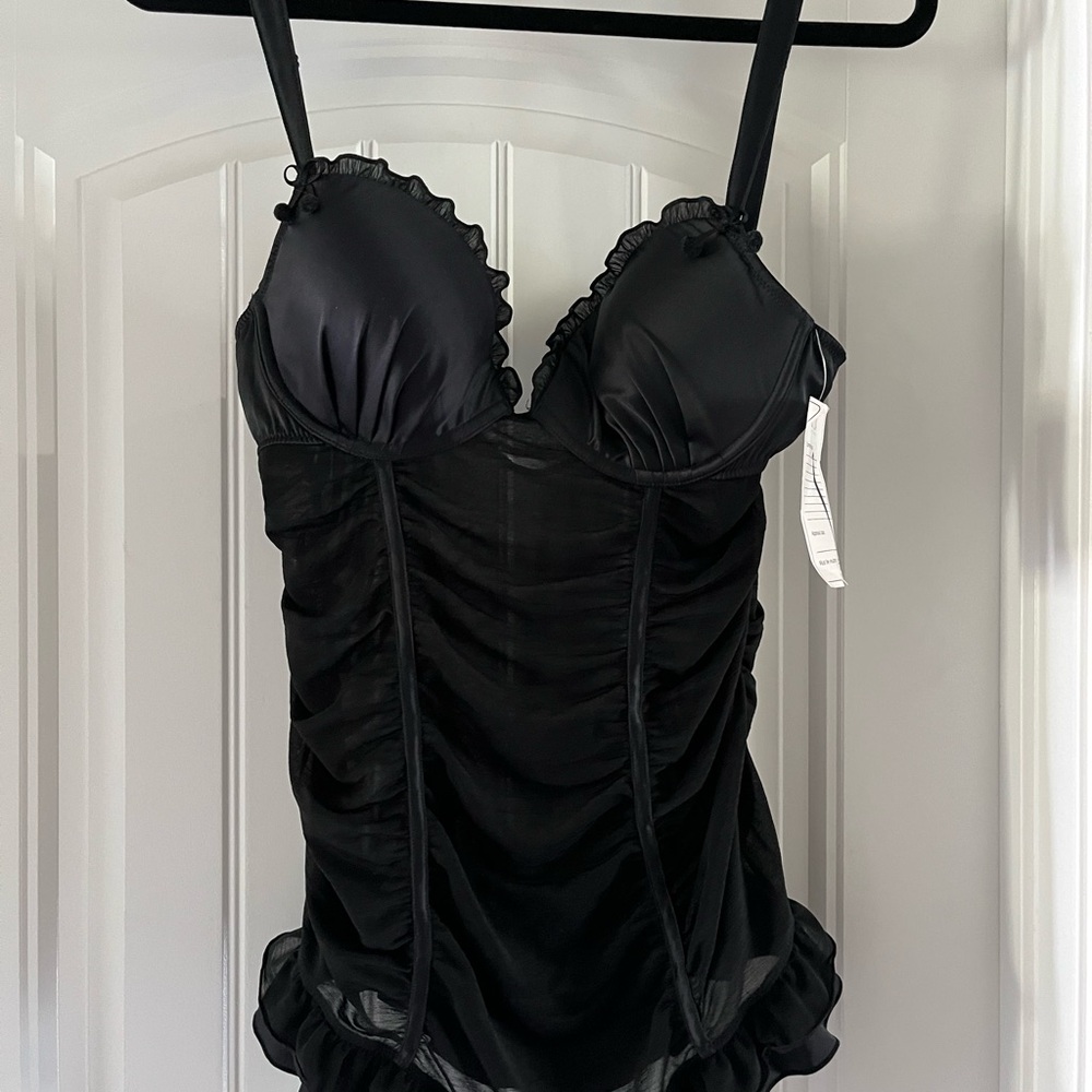 Black Babydoll Chemise with Lace Trim and Ruched Detailing, underwire. Medium.